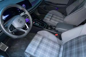 Golf 8 GTD 2024 200 CV DSG (full optional)