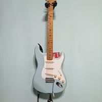 Fender Stratocaster Vintera 50s - Daphne Blue 