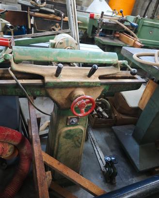 Affilatrice coltelli pialla