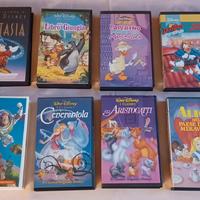 Lotto di 12 Videocassette vintage di Walt DISNEY
