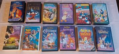 Lotto di 12 Videocassette vintage di Walt DISNEY