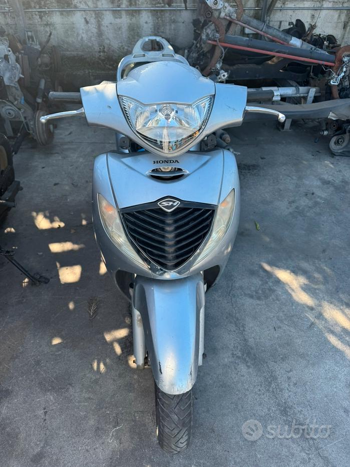 Honda sh 125 sella Accessori e ricambi moto originali
