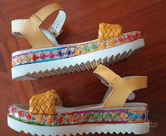 Sandali pelle come nuovi