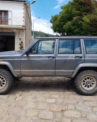 jeep cherokee xj 2100 td