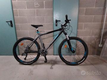 Mountain bike Rockrider 8.1