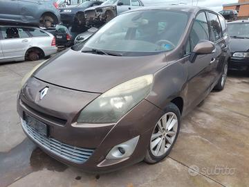 Ricambi RENAULT SCENIC 1.9 diesel anno 2010