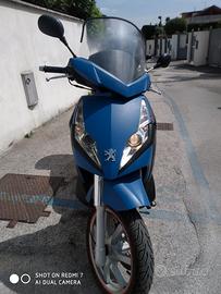 Scooter Peugeot Geopolis 250 del 2008