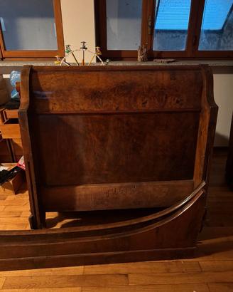 letto antico in legno massello