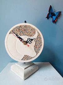 Orologio in pietra leccese modello pendente TORO