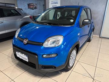 Fiat Panda 1.0 firefly hybrid Life Radio 5p. Neopa