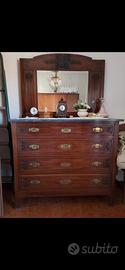 Cassettiera con specchio in legno di noce 