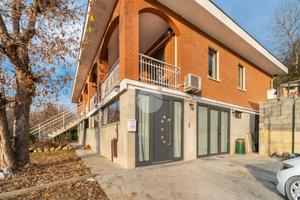 PORZIONE DI BIFAMILIARE A MONCALIERI