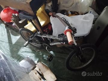 bici BMX Lombardo