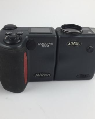 Nikon Coolpix 990