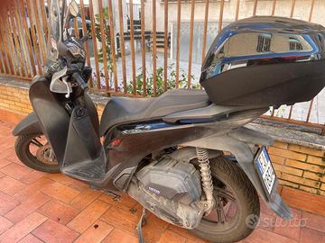 HONDA SH 125 and sport 2024 km 22000 perfetto