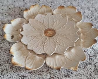 Antipastiera a forma di fiore + 6 piatti foglie 