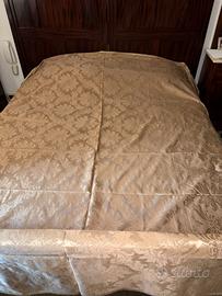 Telo damascato per coperta 