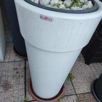 Vaso fioriera Kloris bianco di design alto 70 cm