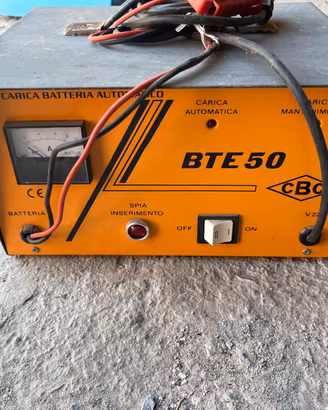 Carica batteria 24V