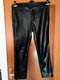 Pantaloni in ecopelle unisex 
