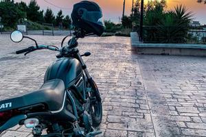 Ducati Scrambler Sixty2
