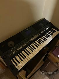 Yamaha PSR -S650 Workstation Arranger