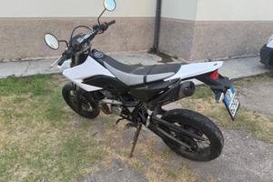 Yamaha WR125X
