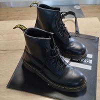 Dr. Martens Uomo, colore nero, taglia 42