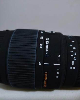 teleobiettivo 70-300