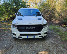 Dodge Ram Laramie Sport