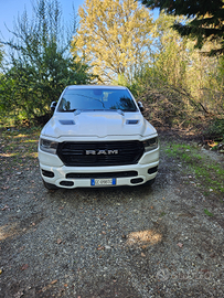 Dodge Ram Laramie Sport