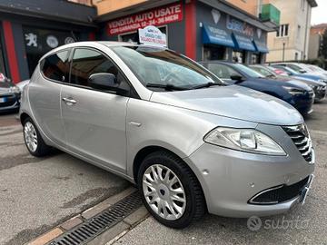 Lancia Ypsilon 1.2 GPL ecochic NEOPATENTATI