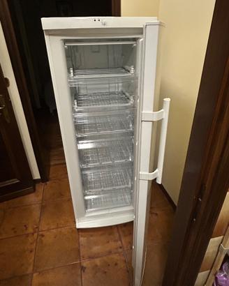 Congelatore electrolux space plus