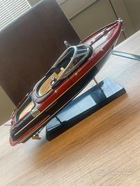 Modello da collezione Riva