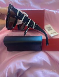 Occhiali da sole Valentino