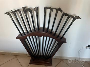 Bastoni in legno con pomelli in argento 1000