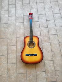 Chitarra a 6 corde, accordabile e fatta di legno