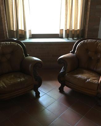 2 POLTRONE