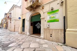 NEGOZIO A SAN SEVERO