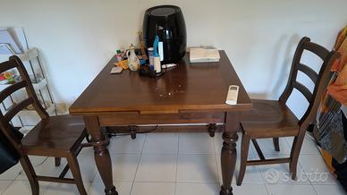 Tavolo da cucina 90x90 allungabile + 4 sedie