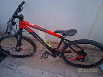Rockrider 560 Mountain bike