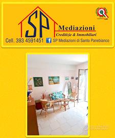 4 vani a pochi passi dal mare