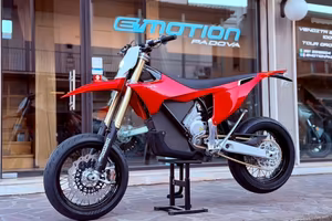 NEW Stark Varg SM Motard 100% Elettrica