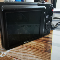 Nikon Coolpix S3100 con custodia