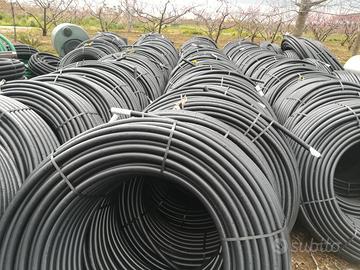 Tubi in polietilene , plastica , per irrigazione