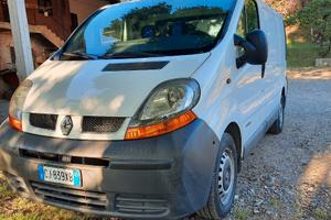 Renault trafic 1.9 dci 100cv NO IVA