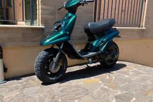Scooter Booster 50cc incidentato