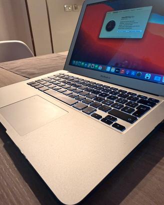 MacBook Air 13 pollici