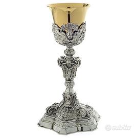 Calice da messa in ottone cesellato altezza 27 Cm.