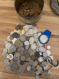 Intera bancarella mercatino